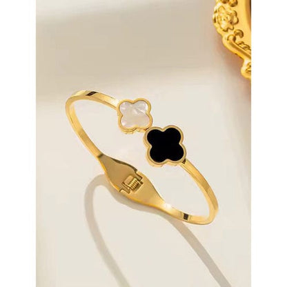 Premium 1 Carat Clover Charm Bracelet✨