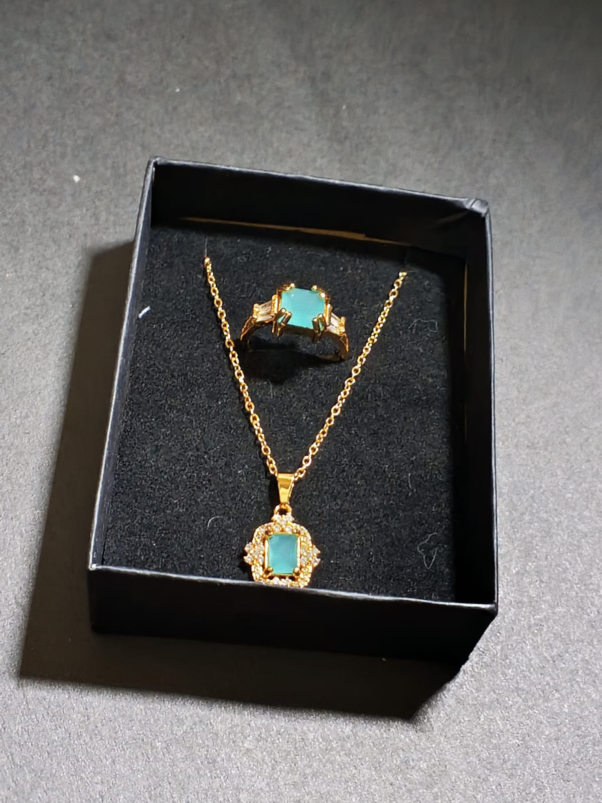 Emerald Luxe Statement Necklace Set